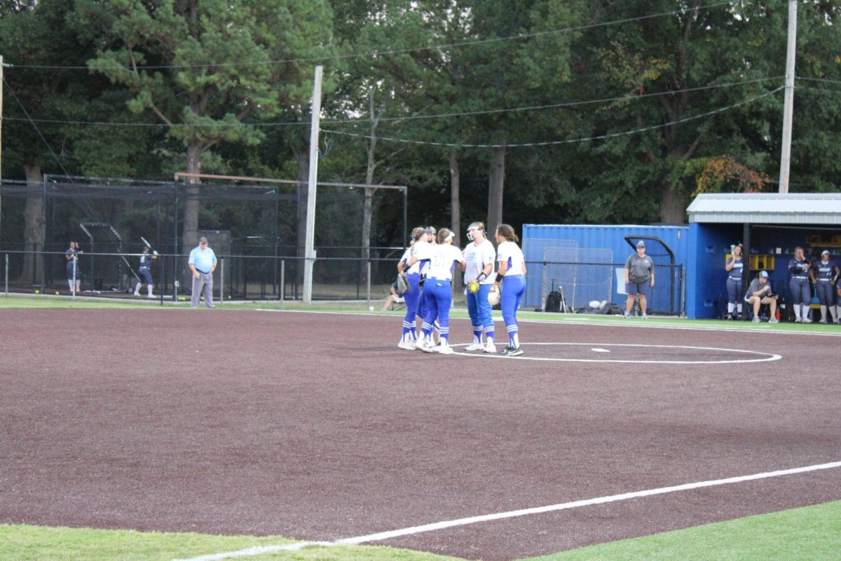 Lady Pioneers Beat Enid, Will Host Regionals