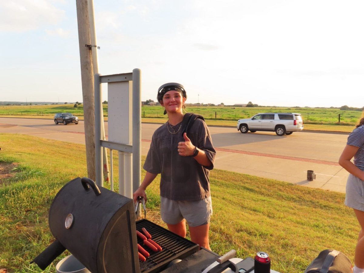 Students Continue Senior Tradition