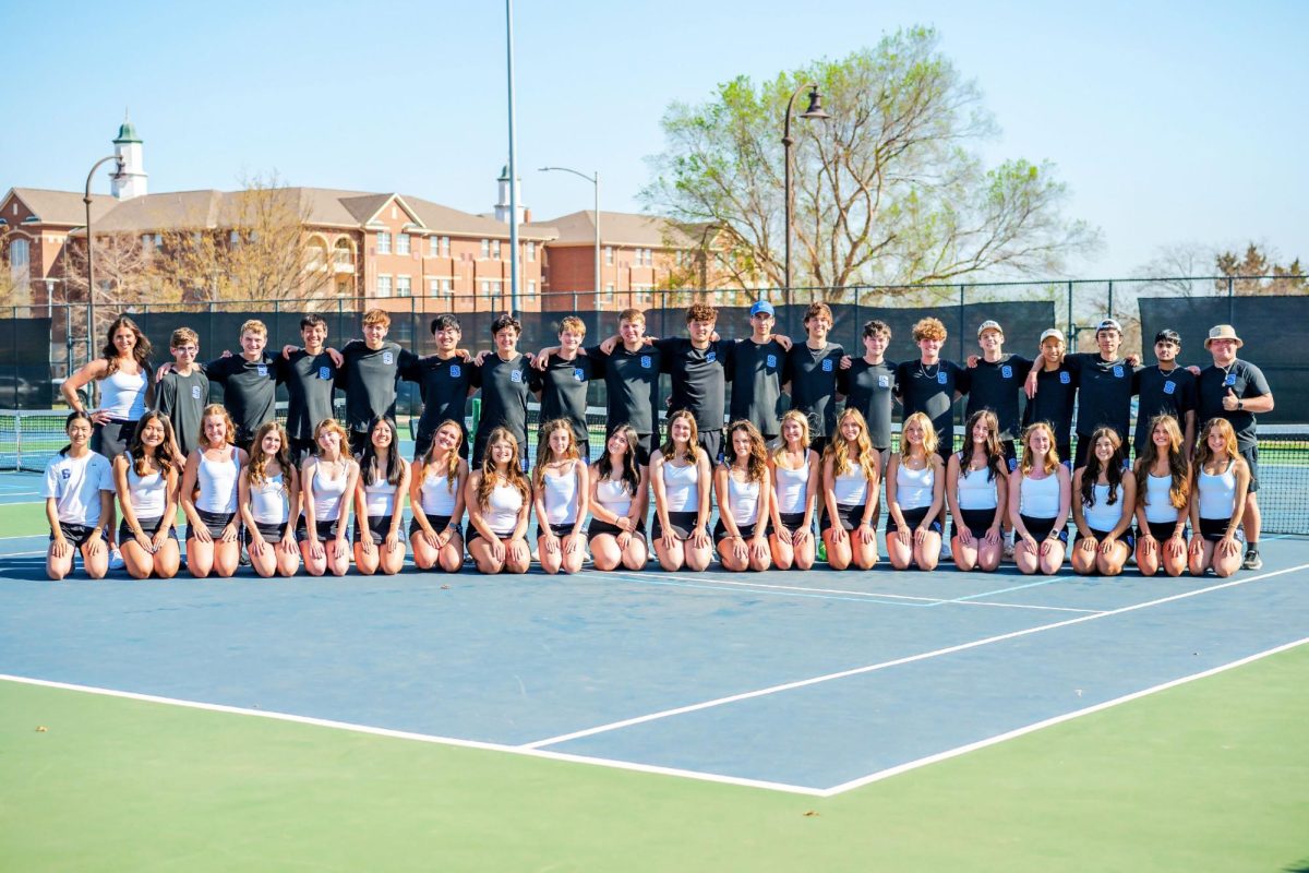 Lady Pioneer Tennis Gearing Up For State
